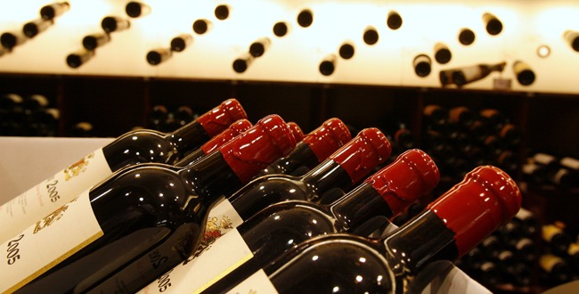 Quelle est la durée idéale de garde des vins rouges français ?